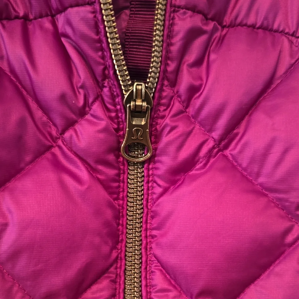 Lululemon Down For A Run Vest - Picture 5 of 8